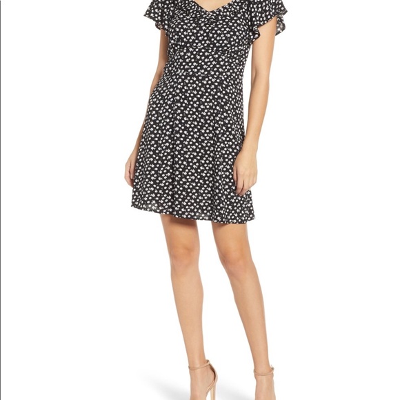 Flutter Sleeve A-Line Dress - Picture 5 of 8